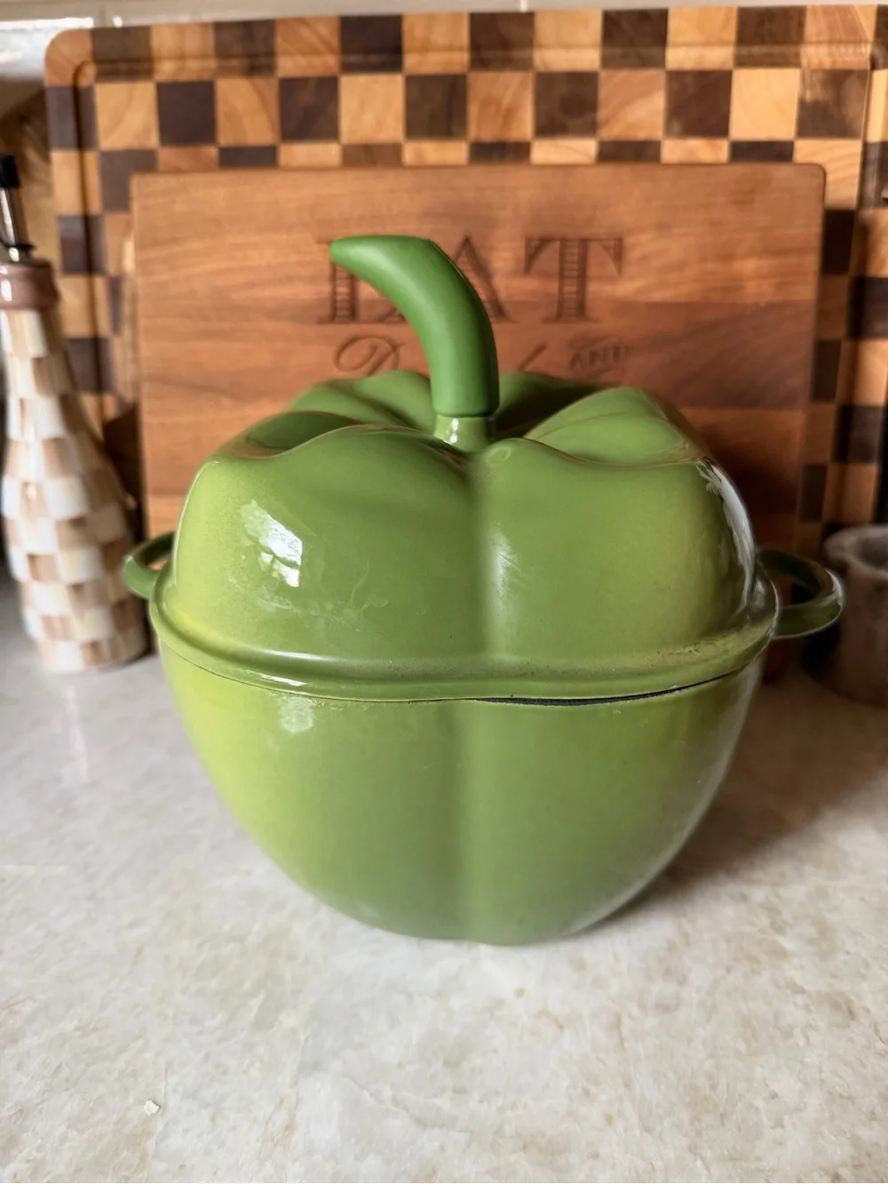 Technique green bell pepper cast iron covered Dutch oven